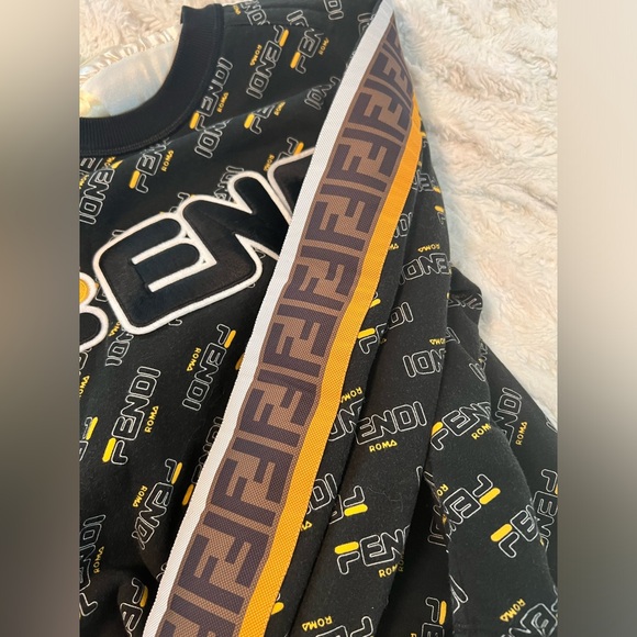 Fendi sweater - Picture 4 of 9